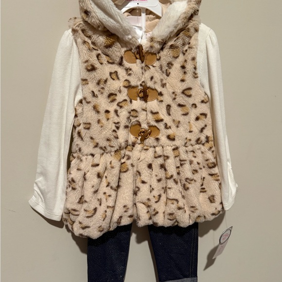 Little Lass Cream and Brown Faux Fur Vest Set - Picture 1 of 5